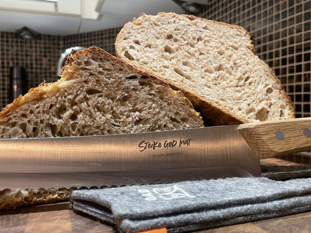 Surdeigsbrød med spelt og melk