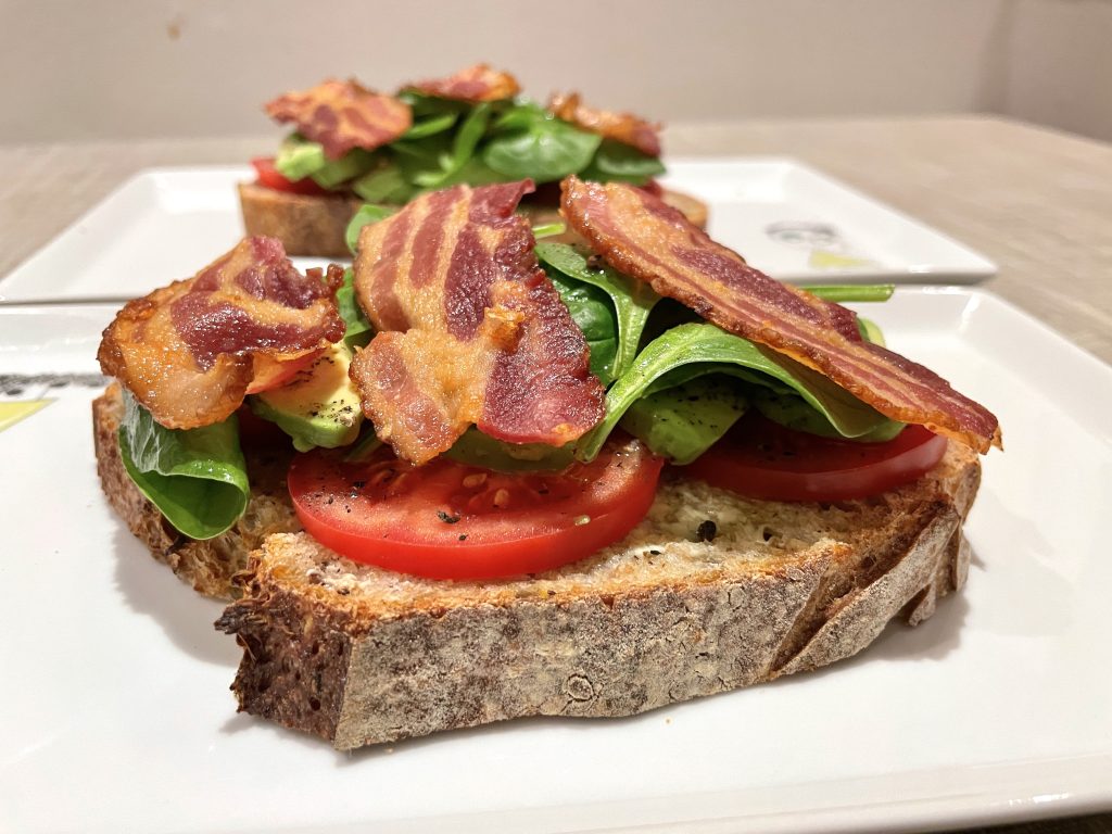 Surdeigsbrød med spelt og melk