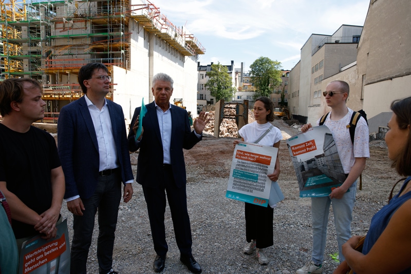 Tuerkenstr_50_OB_Reiter_Forum