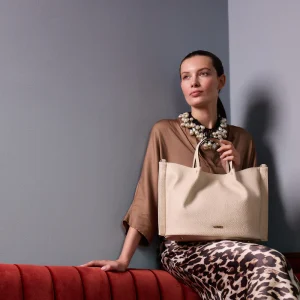 Handtas model Raila kleur sand