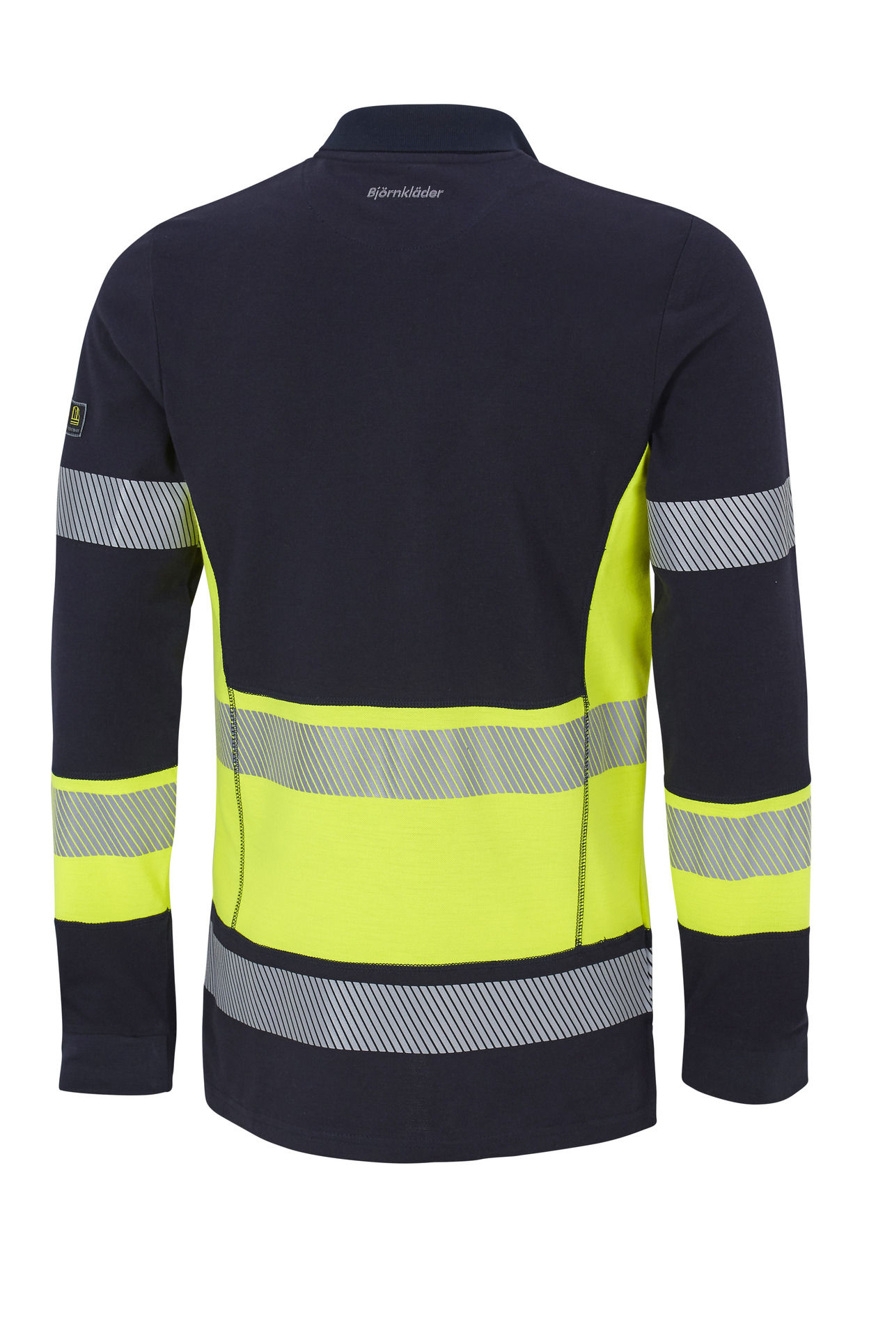 Sport zalida yalangoch fotosuratlar U onanizm bilan shugullanadi va hammasini telefonida tasvirga oladi.