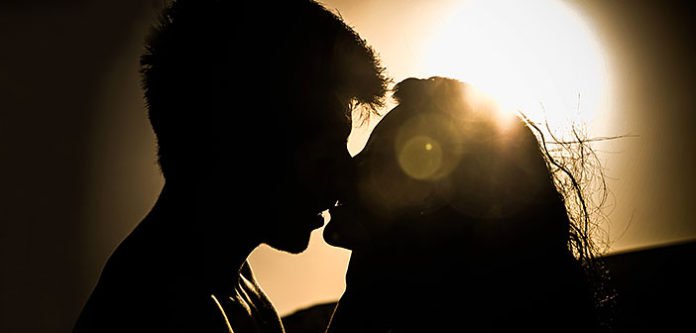 NAJLJEPŠE LJUBAVNE KOMBINACIJE U HOROSKOPU: Prvi par će ostati zajedno – čak i kada se sve raspada, njihova LJUBAV JAČA JE OD SVEGA! NAJLJEPŠE LJUBAVNE KOMBINACIJE U HOROSKOPU: Prvi par će ostati zajedno – čak i kada se sve raspada, njihova LJUBAV JAČA JE OD SVEGA!