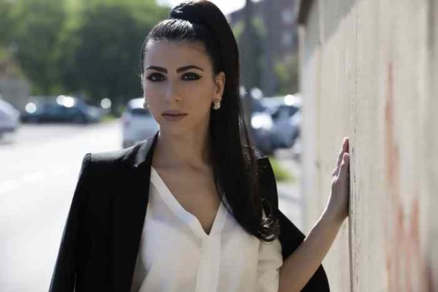 BUDI PRISTOJNA, A NE SELJANKA U DRUŠTVU: Ovo su pravila za pametne žene, koje su smrt muškarcima.. BUDI PRISTOJNA, A NE SELJANKA U DRUŠTVU: Ovo su pravila za pametne žene, koje su smrt muškarcima..