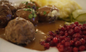 polpette svedesi köttbullar ricetta