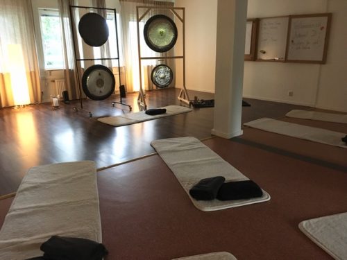 Gongbad i Örebro i Örebro - Gongbad på Stoltz Yoga