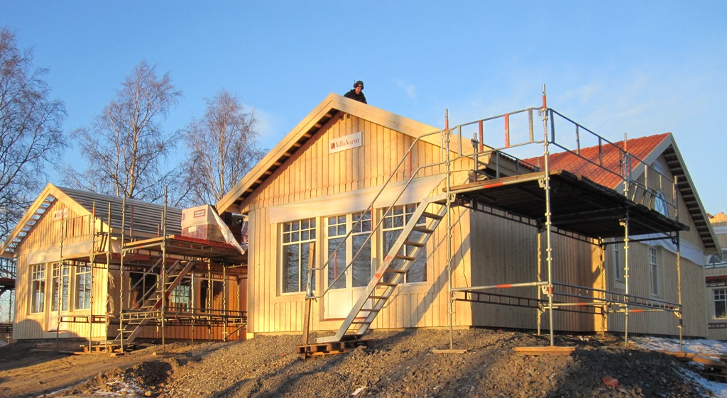 Stomrest enplanshus med fristående garage i Umeå