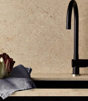 Taj Royal 5212 Caesarstone composiet keukenblad €399,- p/m