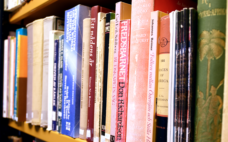 biblioteket