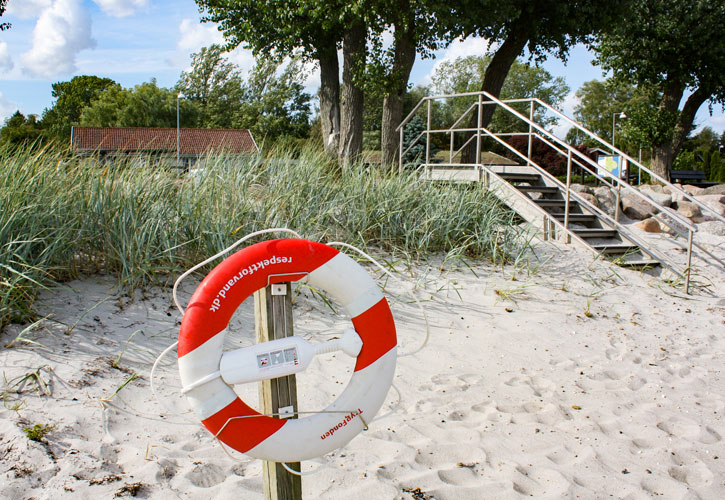 stranden-ved-flagstangen