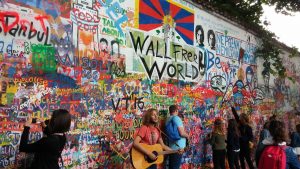 graffiti-1634518_1920
