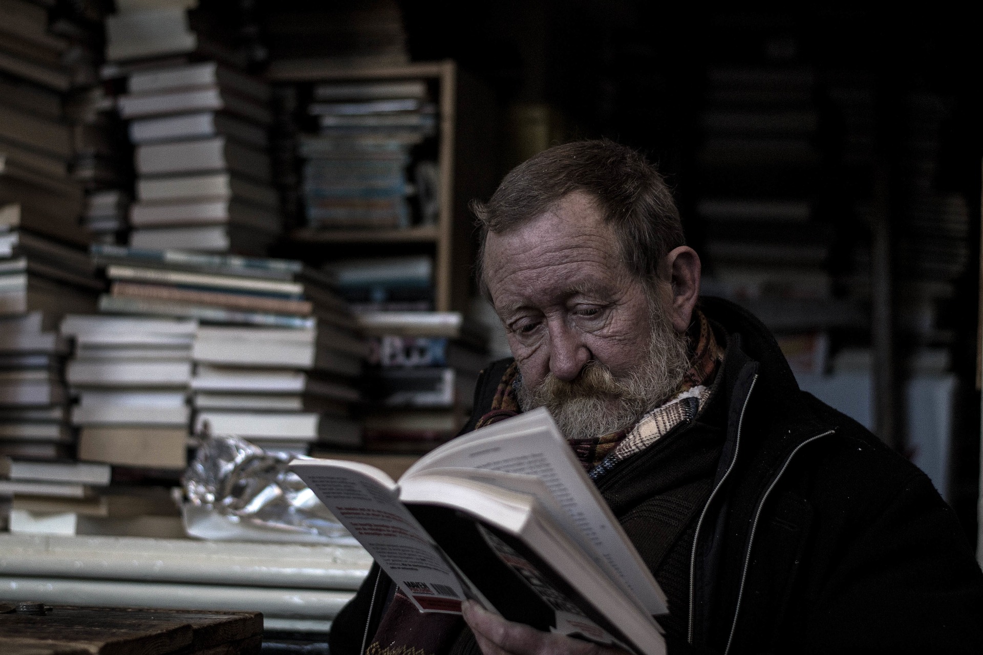 reading-1246520_1920