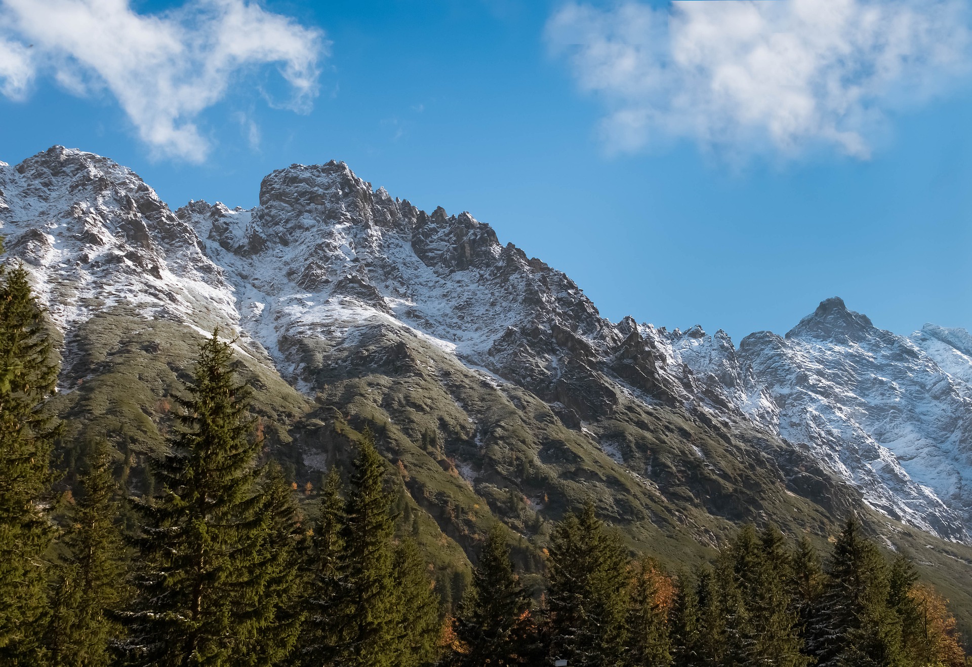 mountain-3106988_1920