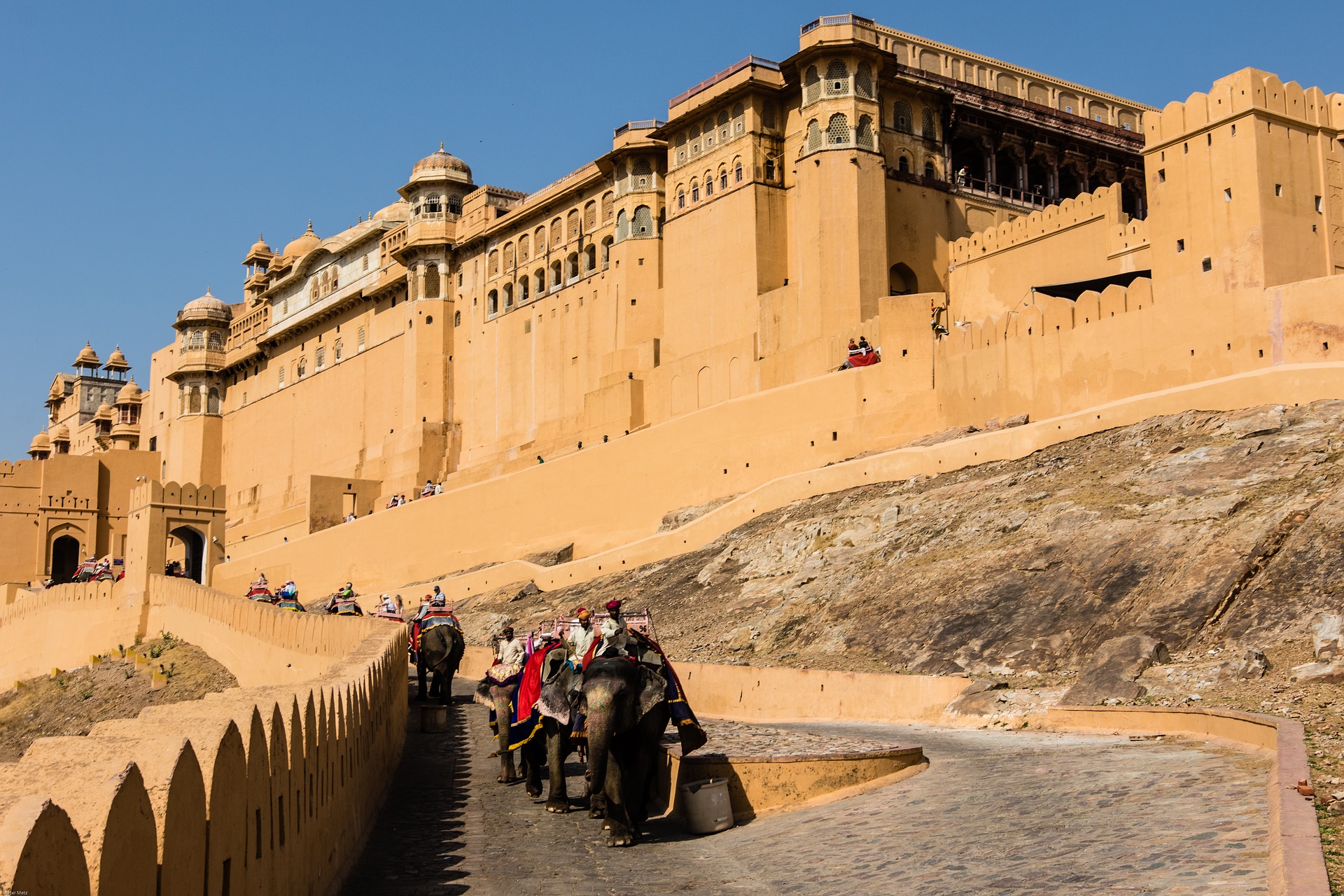 india-g26c3a52a9_1920