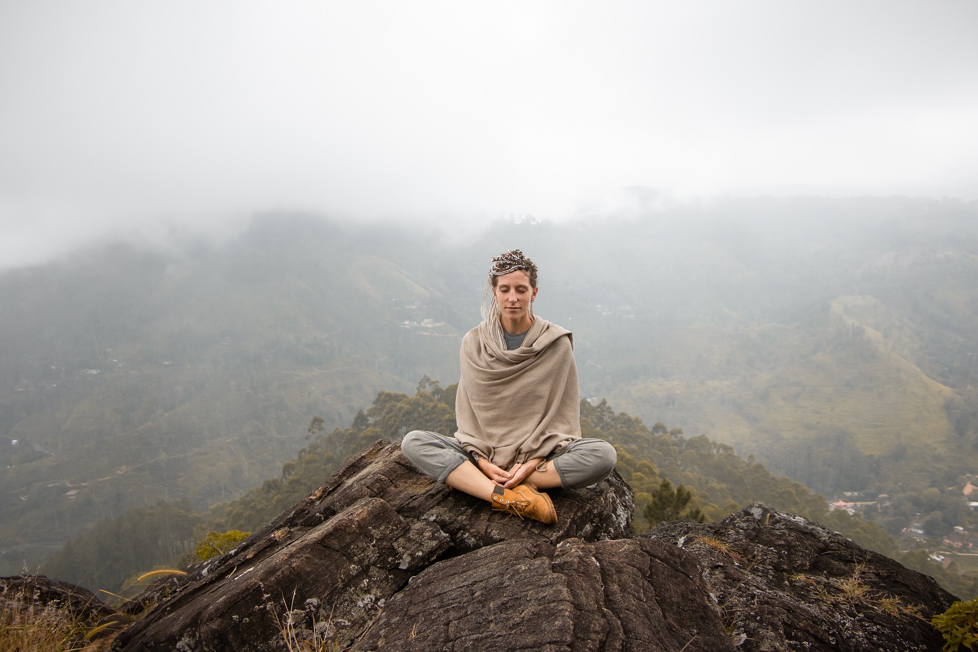 meditate-g5bb67c2e0_1920