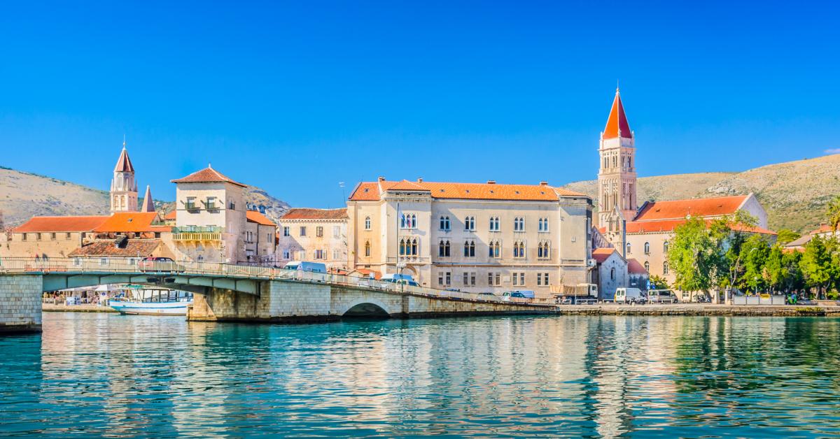 00.Trogir