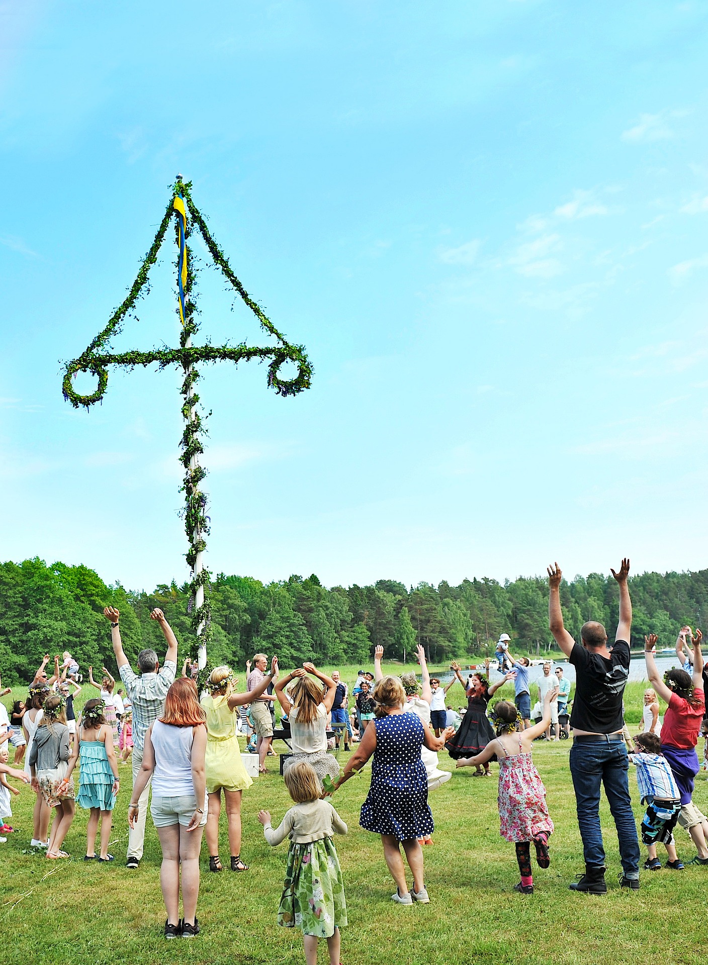 midsummer-3579621_1920