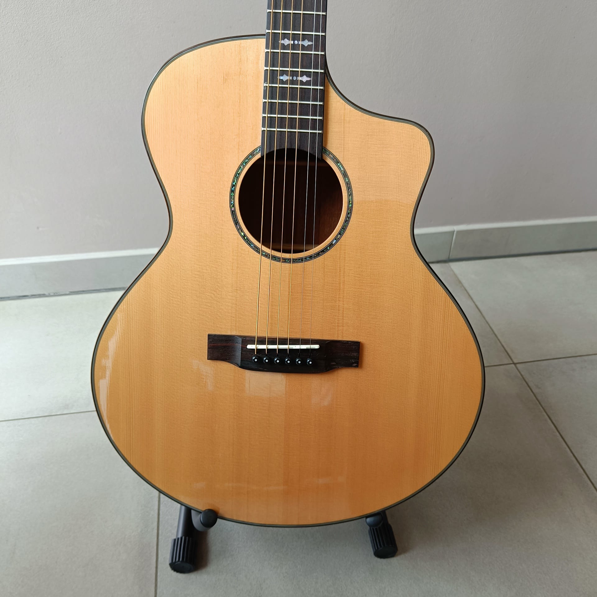 Serafs FA-J30