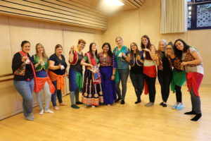 Bollywood thema Polterabend im Zurich fur frauen mit Stuti Aga