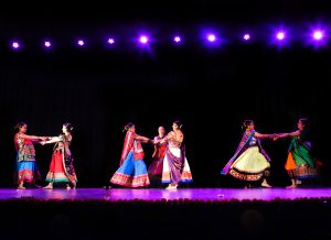 Leela Indian Fusion tanz auftritte Zürich Schweiz Bollywood Indische Folkare BharataNatyam