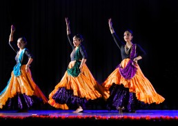 Leela Indian Fusion tanz auftritte Zürich Schweiz Bollywood Indische Folkare BharataNatyam