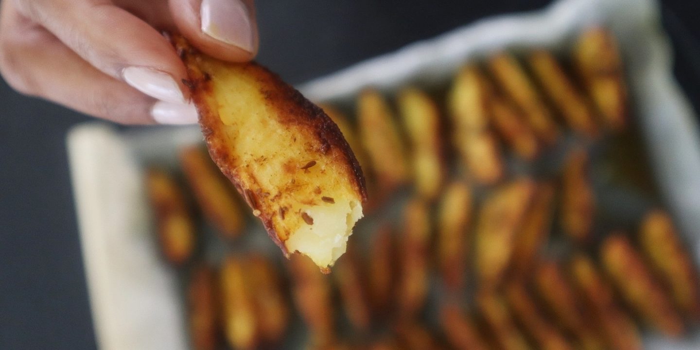 Baked cumin - potato wedges