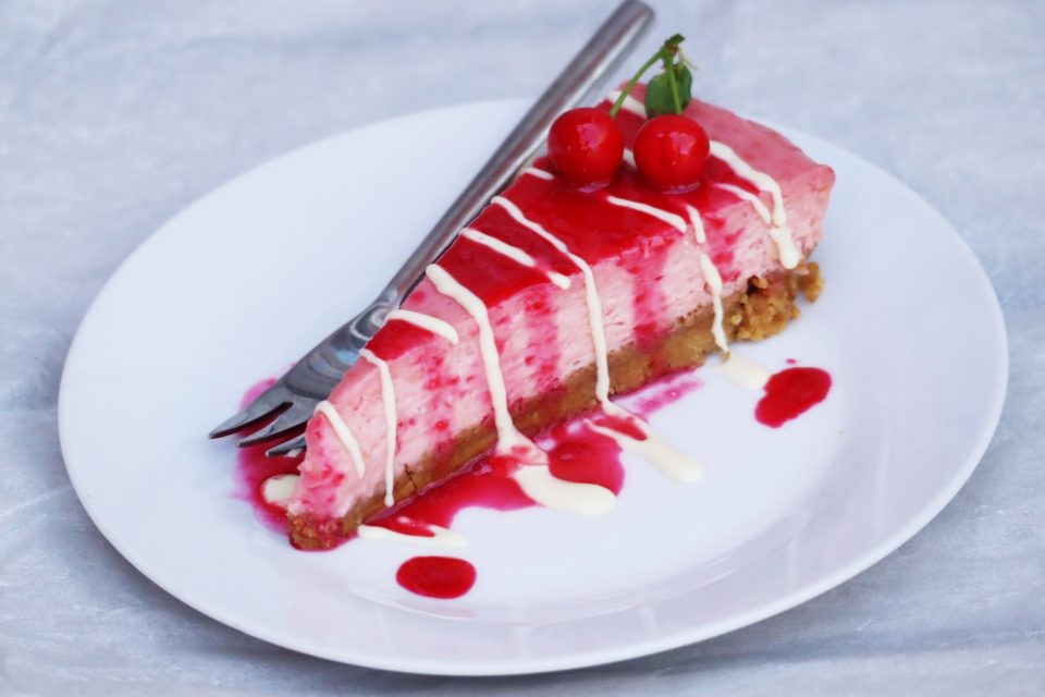 Cherry cheesecake