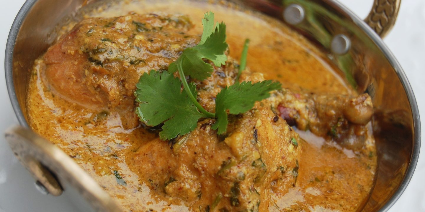 Kesar badam murgh l Saffron and almond chicken curry