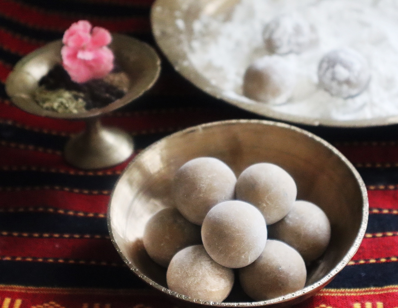 Poka Mithoi L Assamese Spiced Rice Flour Balls Laru Laddu Sunitas World Life And Food 1135