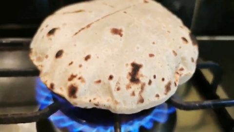 Phulka (roti /rooti) recipe l Puffed Indian flatbread