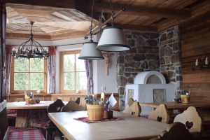 Restaurant in der Kala Alm mit Köstlichkeiten