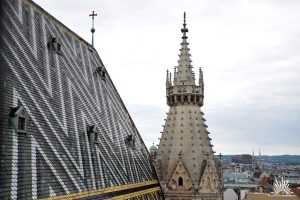 Dach des Stephansdom in Wien