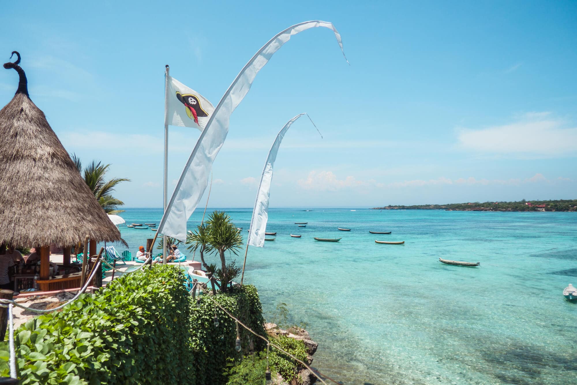 View from the restaurant at Le Pirate Beach Club over the lagoon that separate Ceningan from Lembongan 