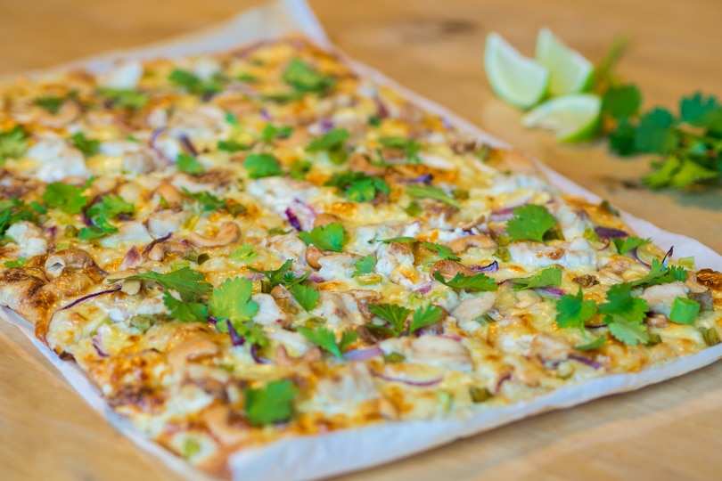 Delicious thai chicken pizza recipe - Perfect for a weekend dinner