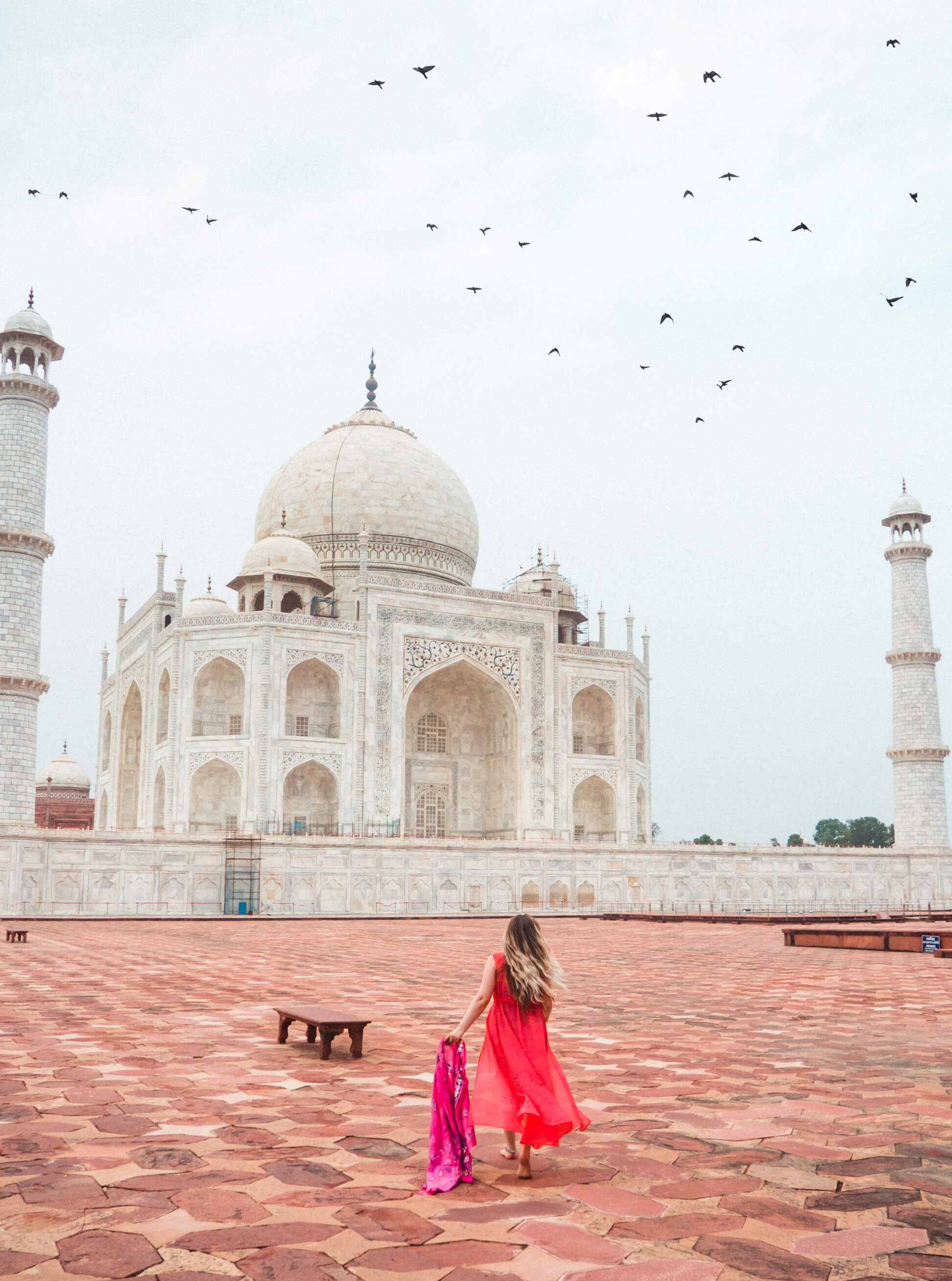 Taj Mahal photography tips - How to beat the crowds