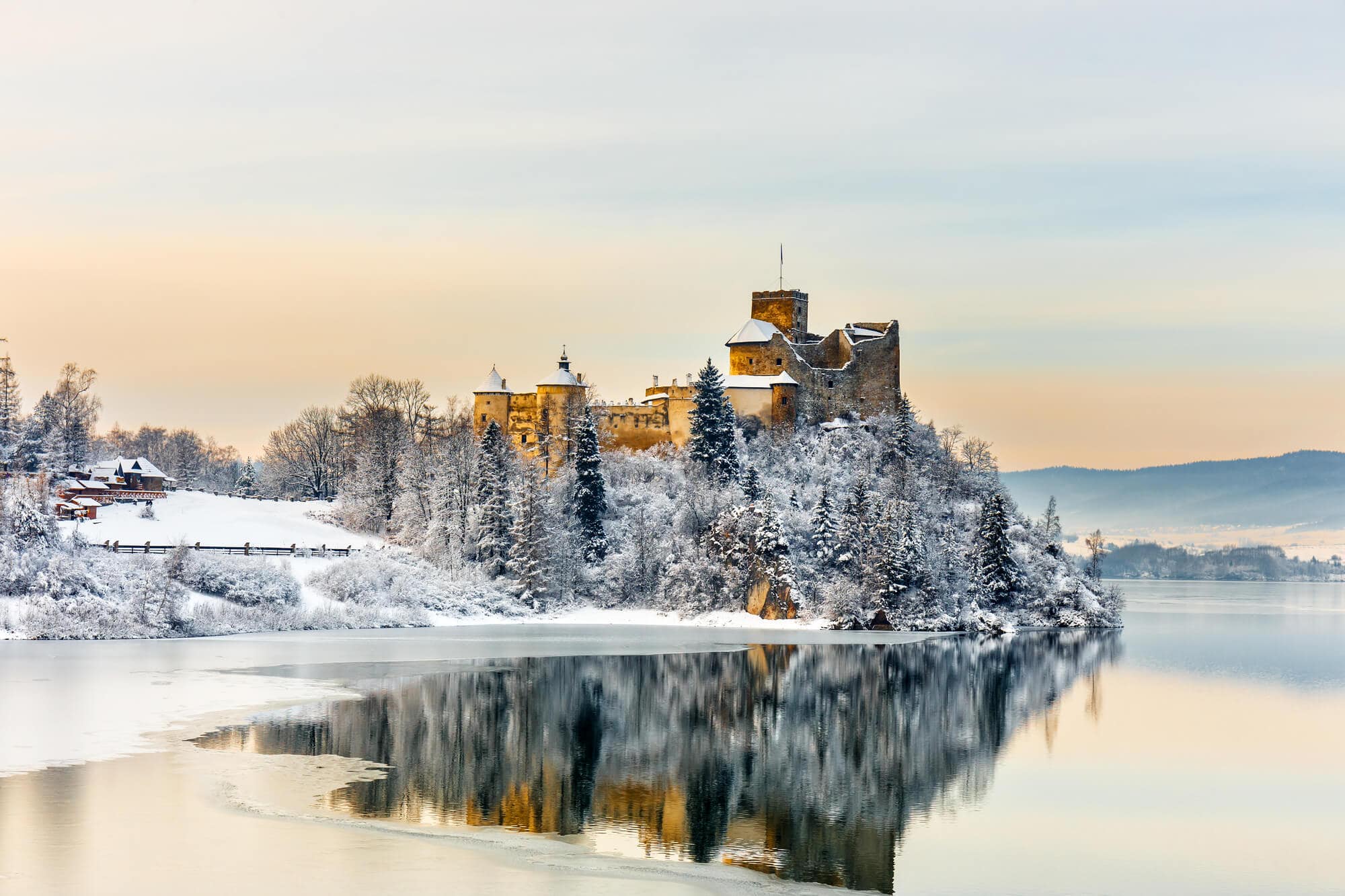 12 of the most beautiful castle in Poland you should add to your bucket list - Niedzica Castle