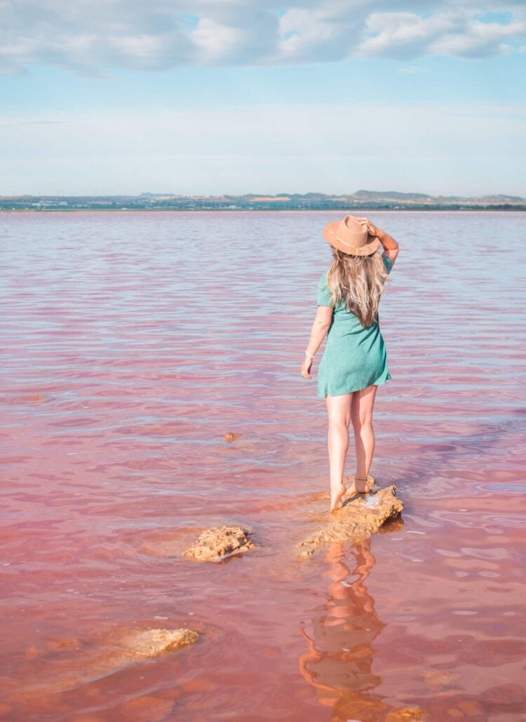 Laguna Salada de Torrevieja - A pink salt lake in Torrevieja, Spain #bucketlist #travelinspo #spain #torrevieja #pinklake
