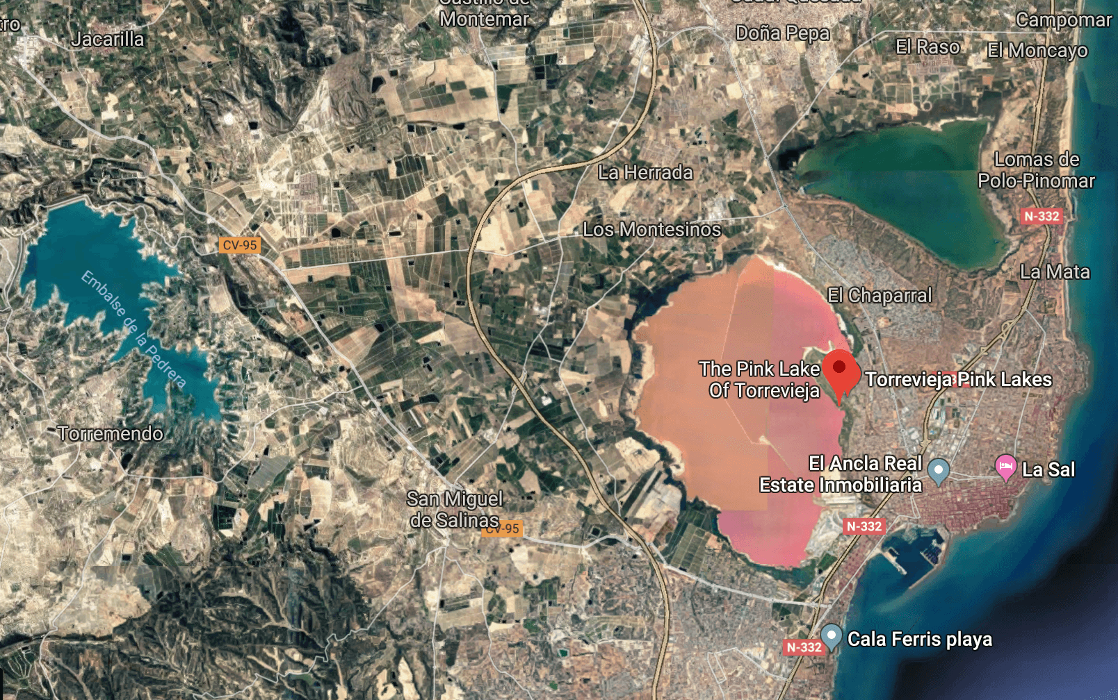 https://usercontent.one/wp/www.sunshineseeker.com/wp-content/uploads/2019/03/Spain-Two-Salt-Lakes-Torrevieja.png?media=1699740139