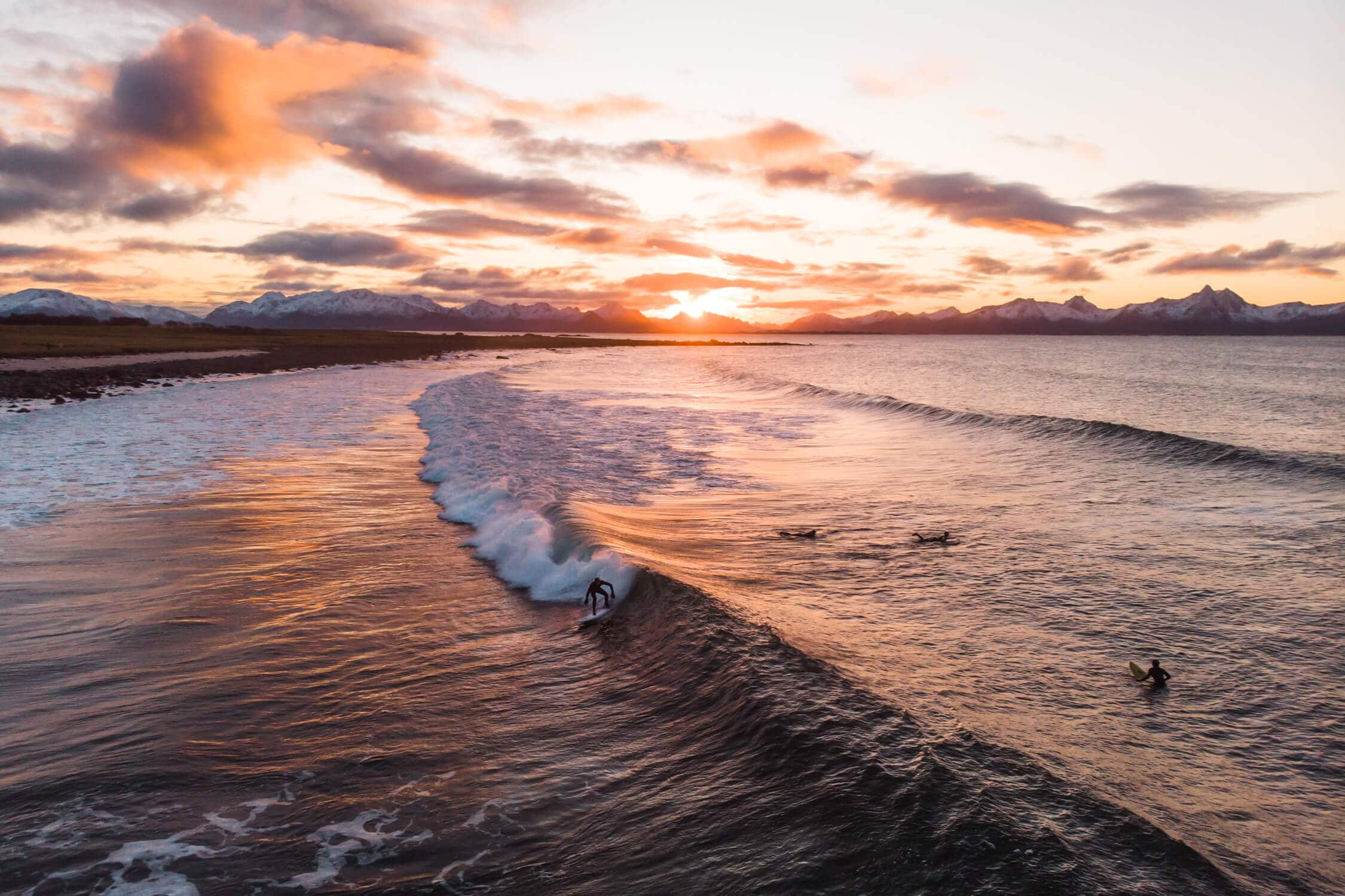 Best places to see and things to do in Norway - Arctic surfing #bucketlist #travelinspo #norway #surfing