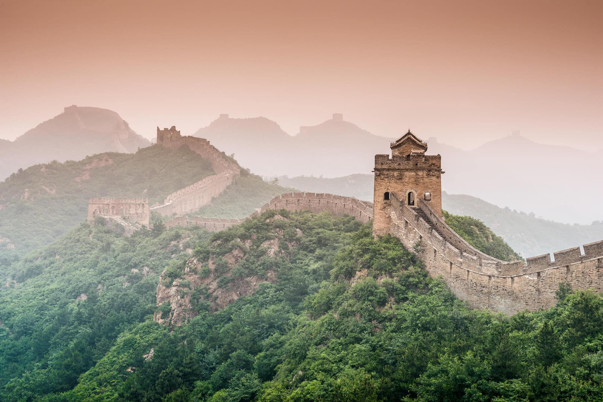 Travel bloggers reveal their favorite unforgettable travel experiences in the world - The Great Wall of China