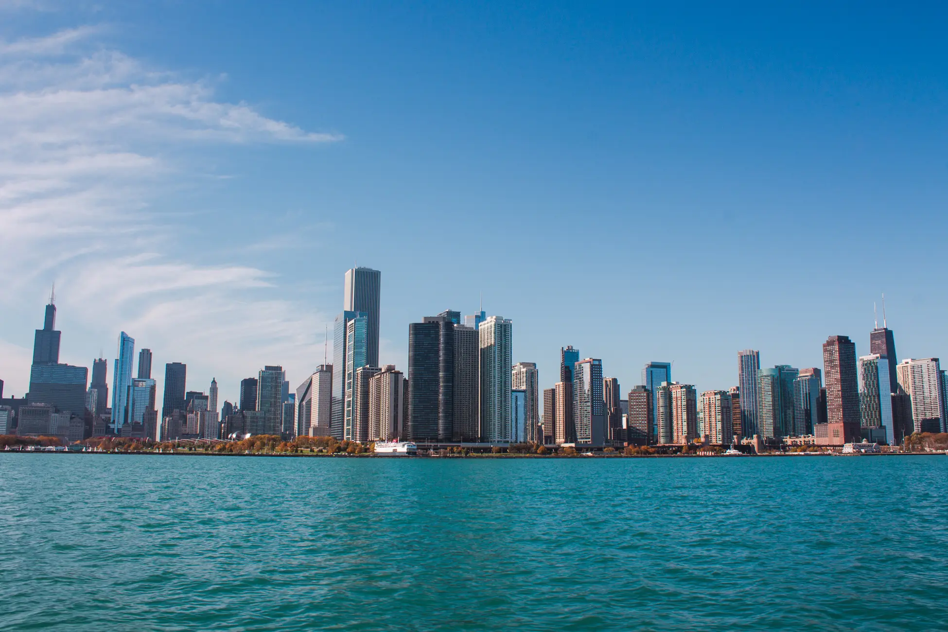 Chicago skyline on a sunny day, one of the best things to do in Chicago on a weekend.