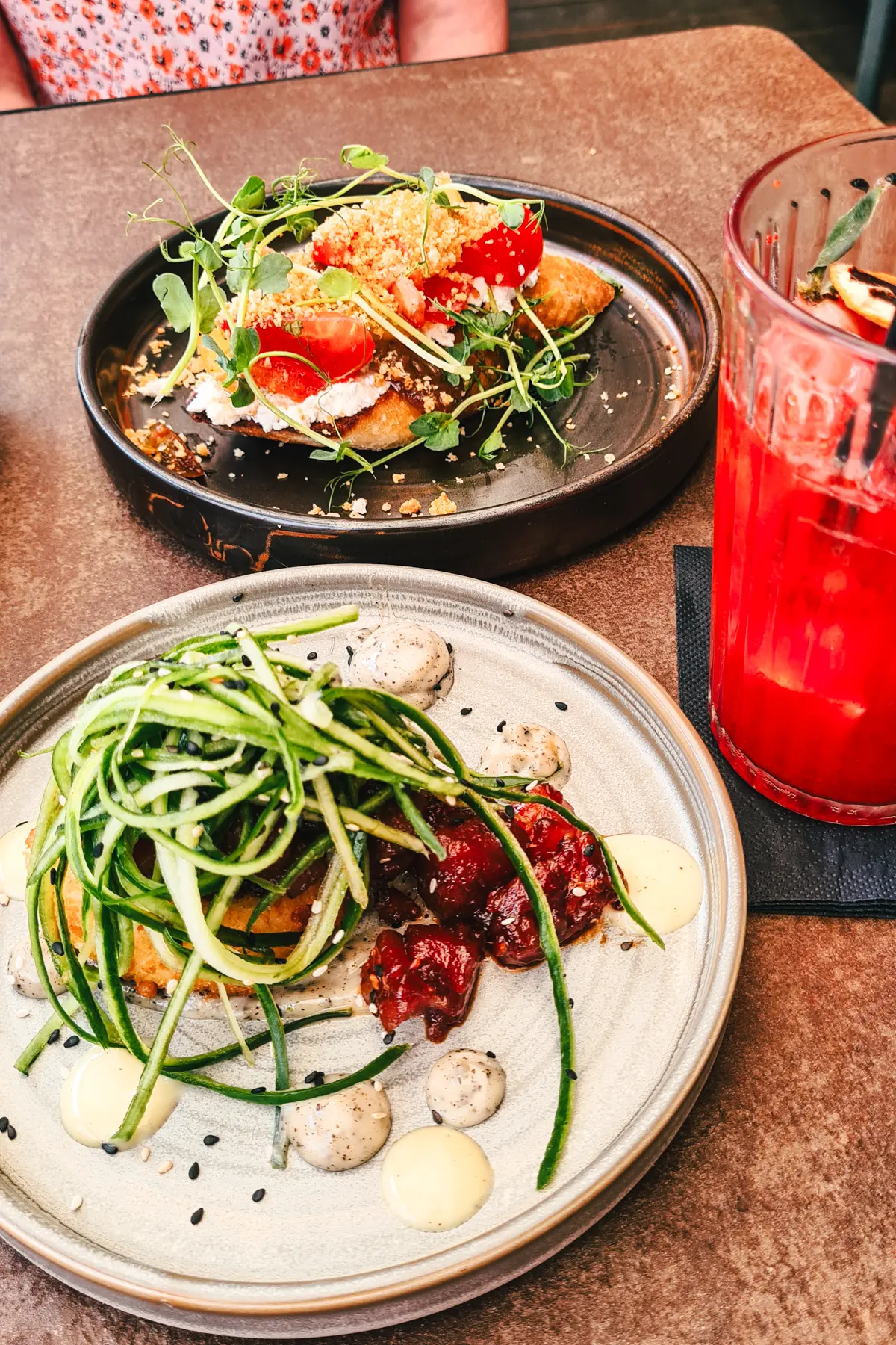 Join the best food tour in Krakow, learn about polish cuisine, vodka and craft beer.