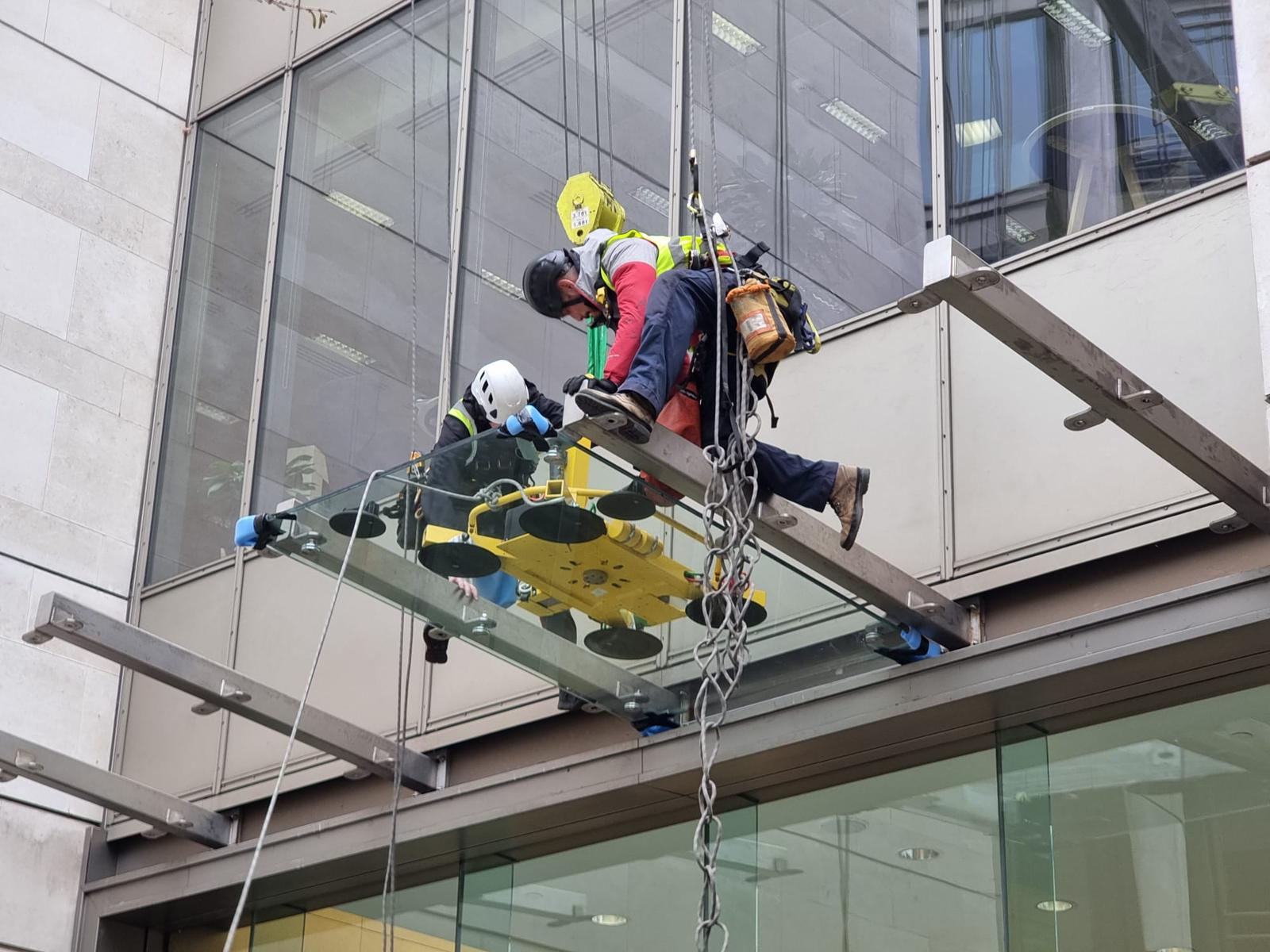 Sinto Rope Access A day in the life of a Rope Access Technician - Sutro Group