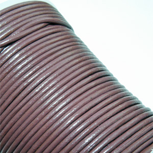 Äkta lädersnöre ”Plum” 2 mm