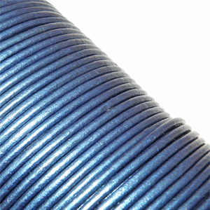 Äkta lädersnöre metallic ”Blue” 1 mm