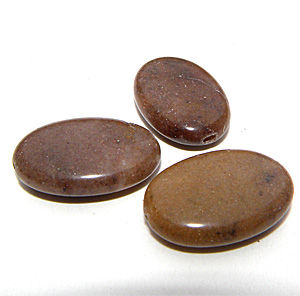 Färgad jade nougatbrun slät oval 25×18 mm