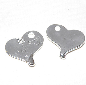 Silverfärgad berlock hjärta 18×16 mm