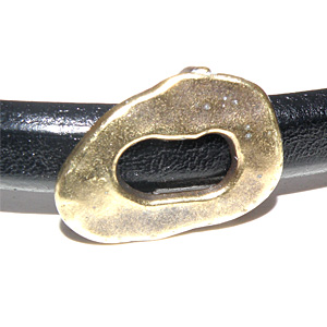 Bronsfärgad oval 18×26 mm