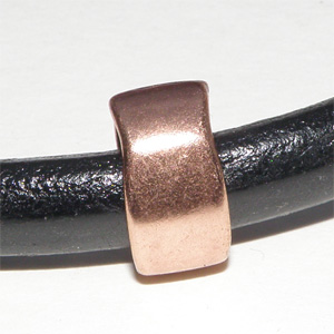 Kopparfärgad oval ring 10×15 mm