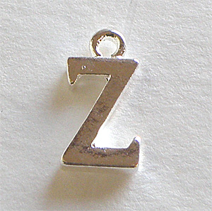 Silverfärgad bokstavsberlock Z 15×8 mm