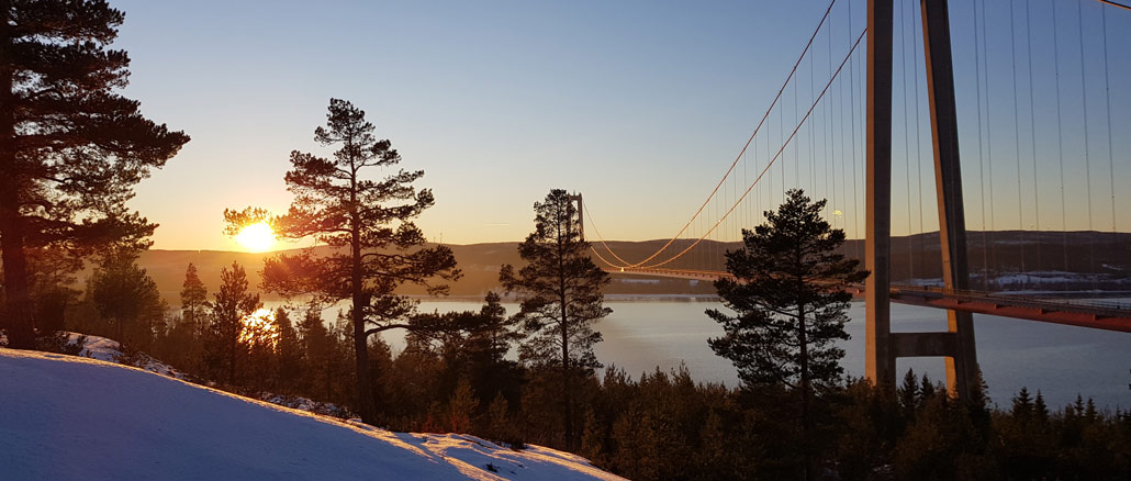 High coast bridge